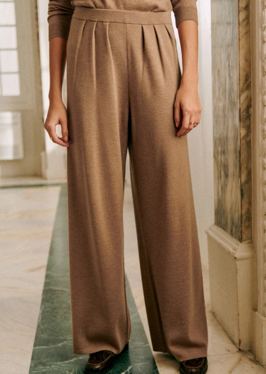 Sezane Women's Loulou Knit Trousers in Light Camel - Comfortable & Stylish Knit Pants