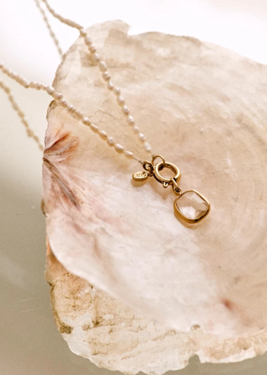 Sezane Irma Charm Necklace for Women - Elegant Gold-Tone Jewelry