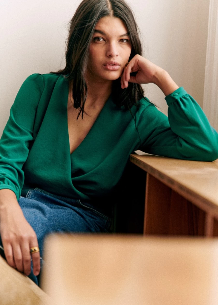 Sezane Women's Abelia Blouse - Elegant Feminine Top for Stylish Outfits
