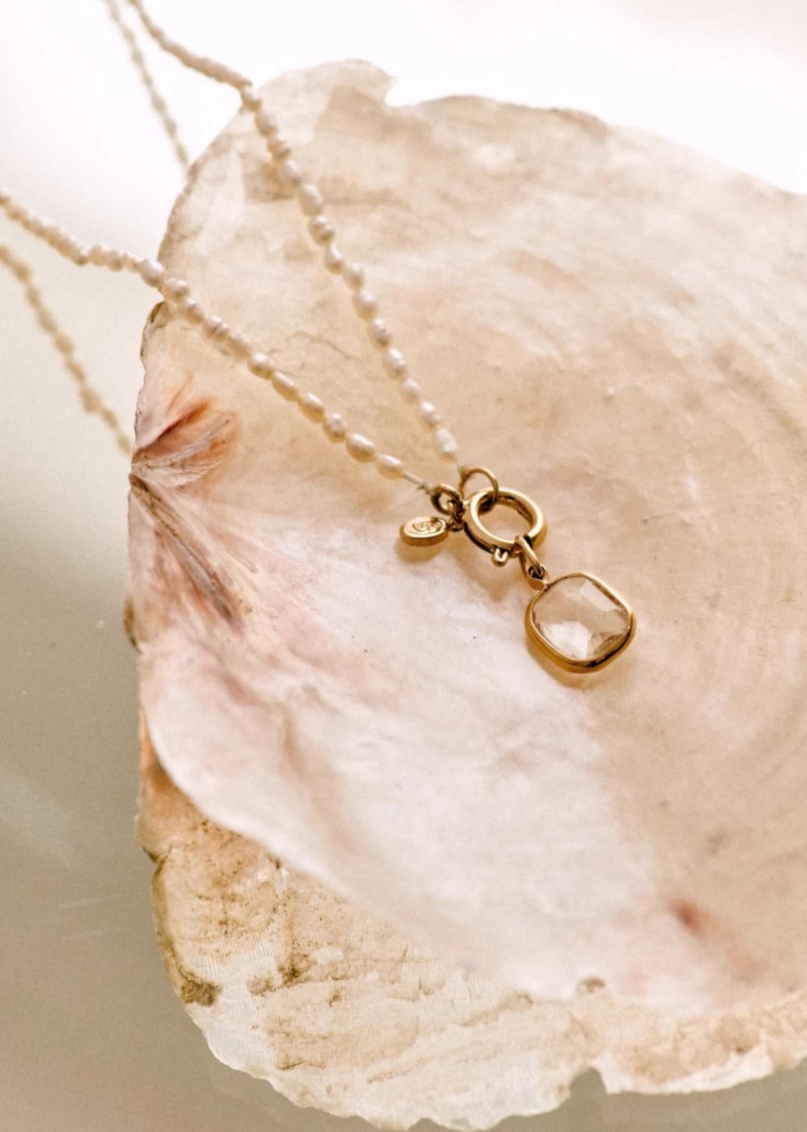 Sezane Irma Charm Necklace for Women - Elegant Gold-Tone Jewelry