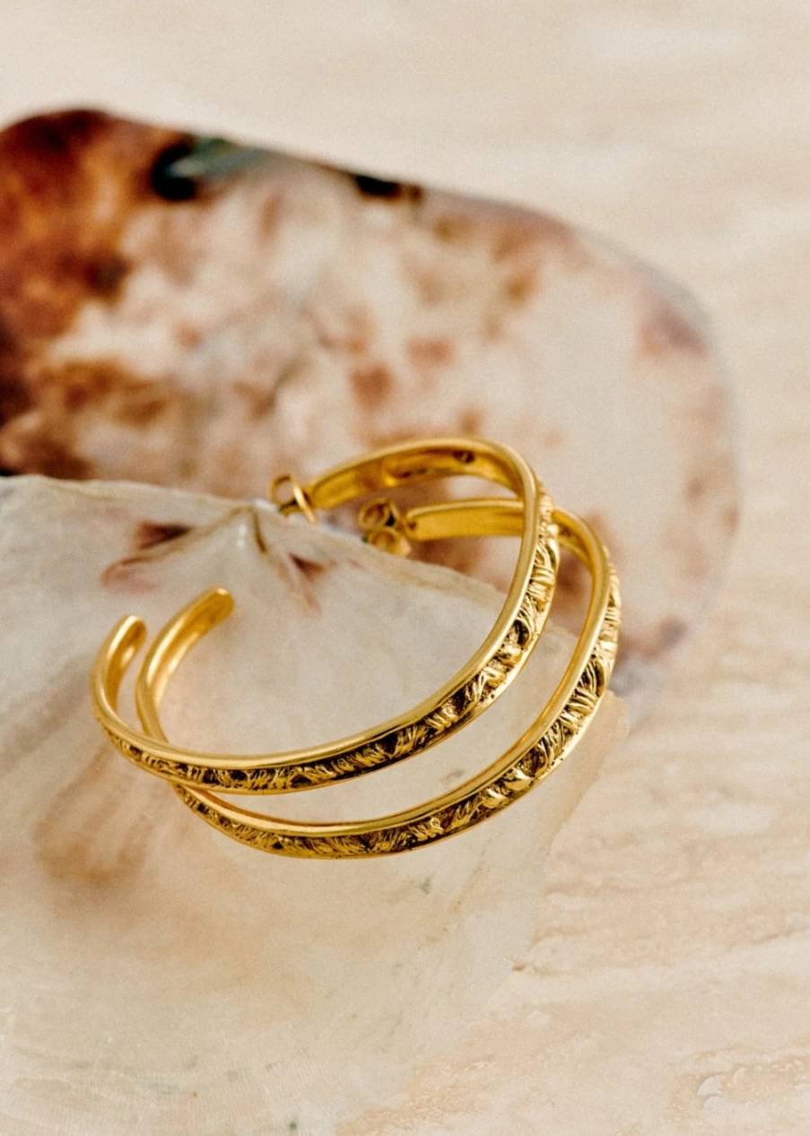 Sezane Edith Gold Hoop Earrings for Women - Classic & Elegant Design