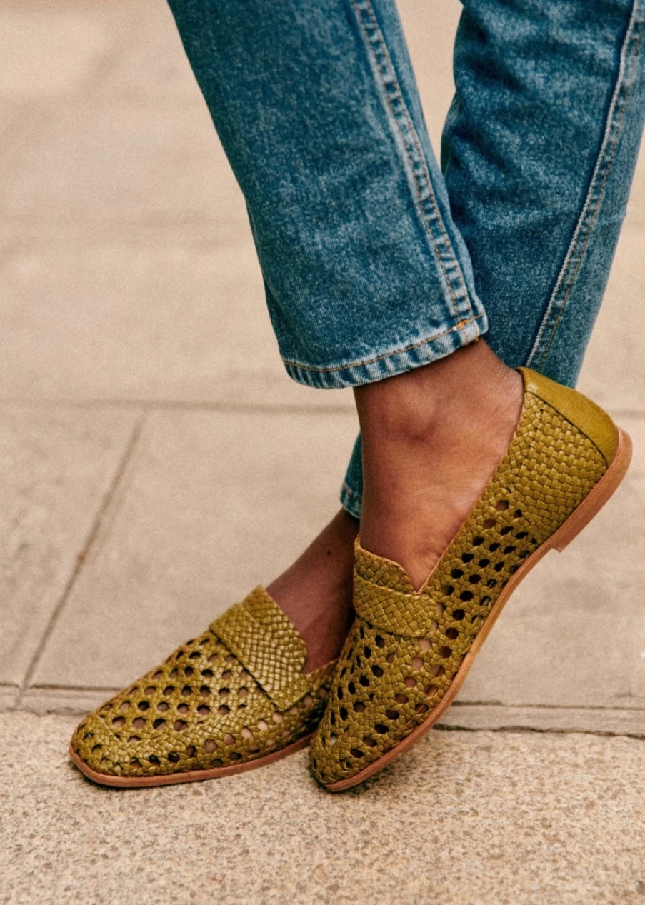 Sezane Women's Naomi Loafers - Classic Leather Slip-On Shoes for Women