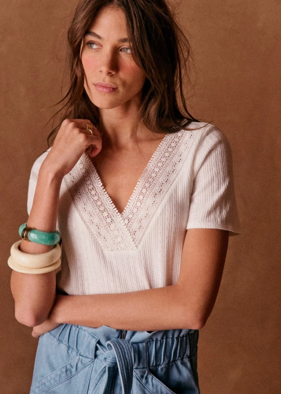 Sezane Women's Cassiopee T-Shirt | Classic Cotton Tee for Everyday Wear