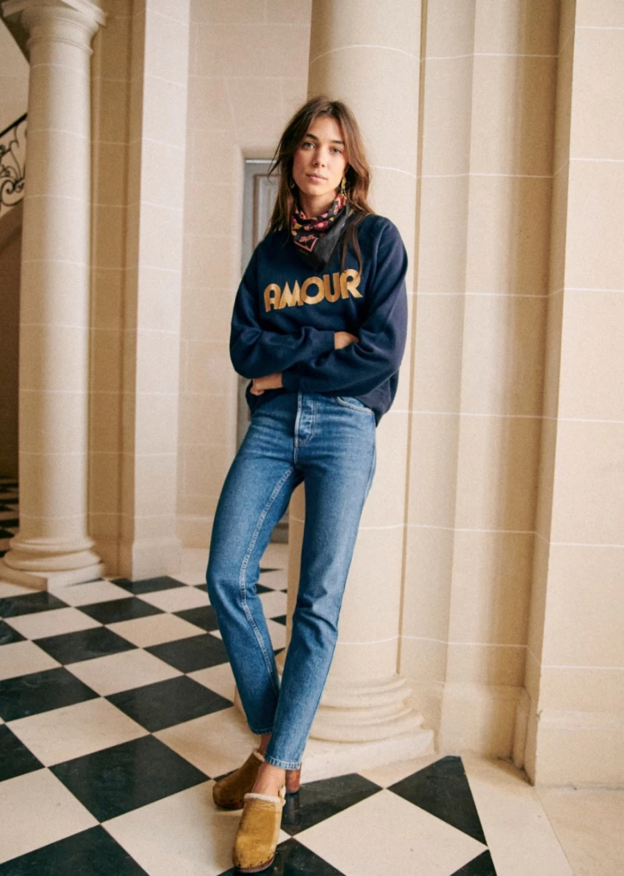 Sezane Women's Amour Sweatshirt - Cozy French-Inspired Pullover for Everyday Comfort