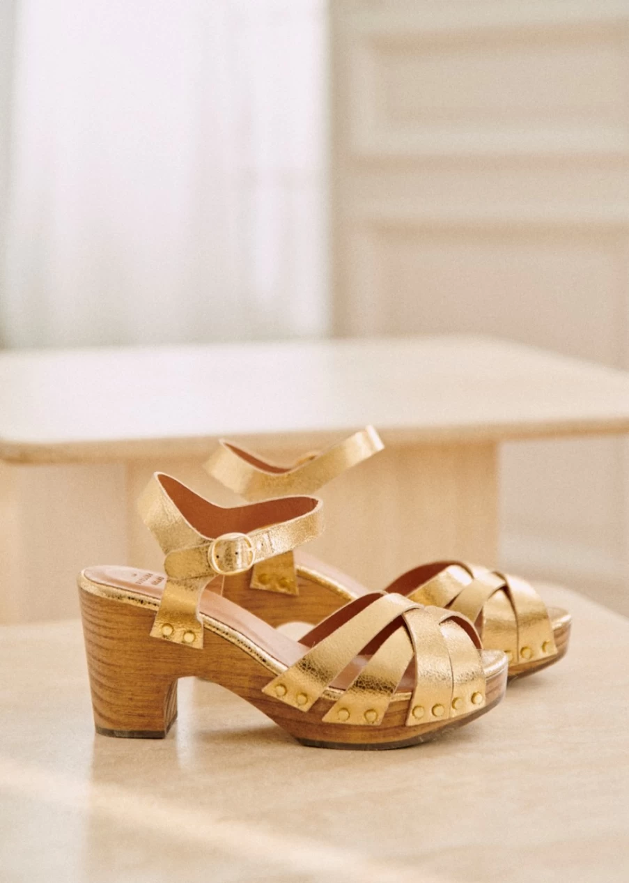 Sezane Women's Isabelle Clogs | Comfortable & Stylish Leather Slip-Ons