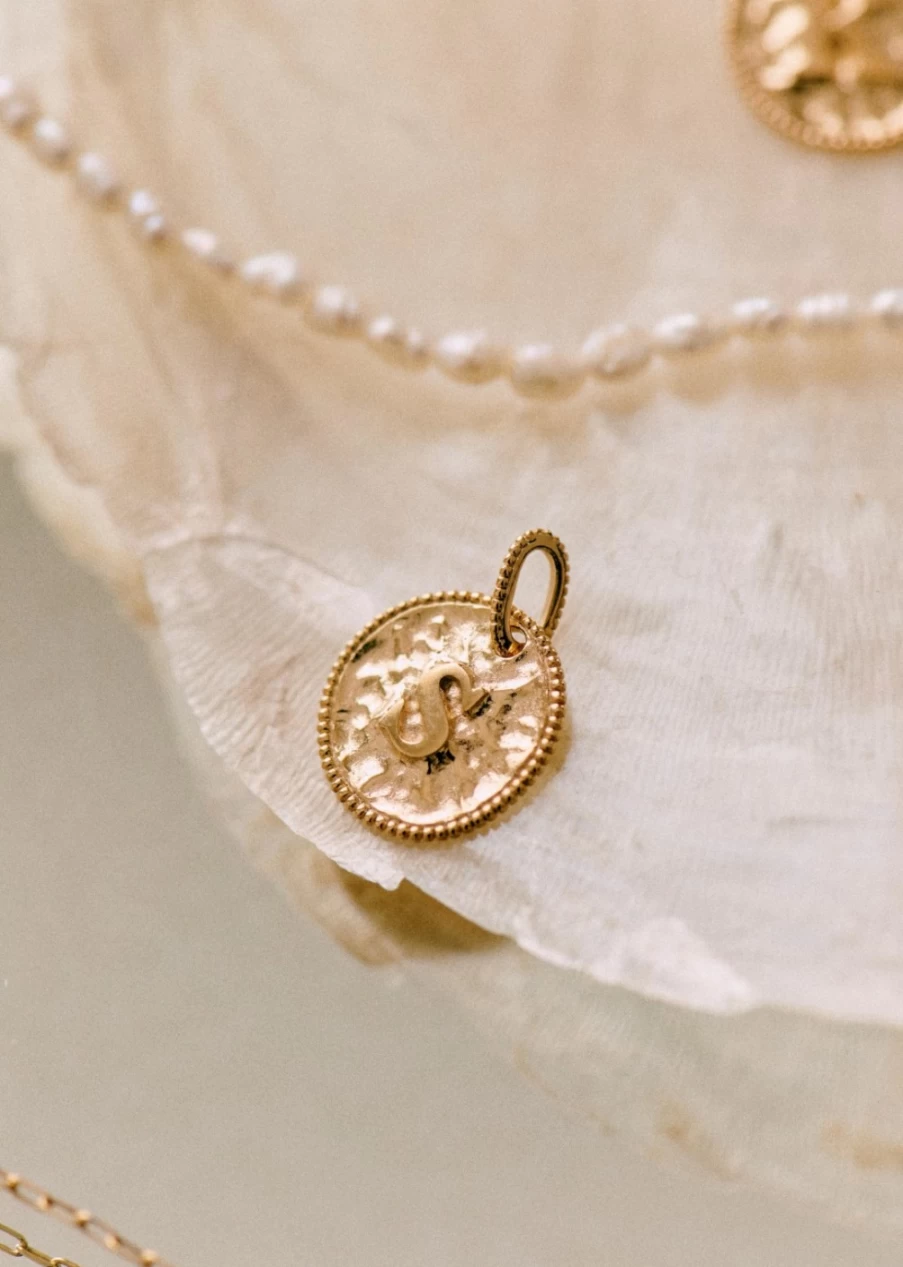 Sezane Sara Pendant 9K Gold Letter Charm for Women - Initials Q to Z