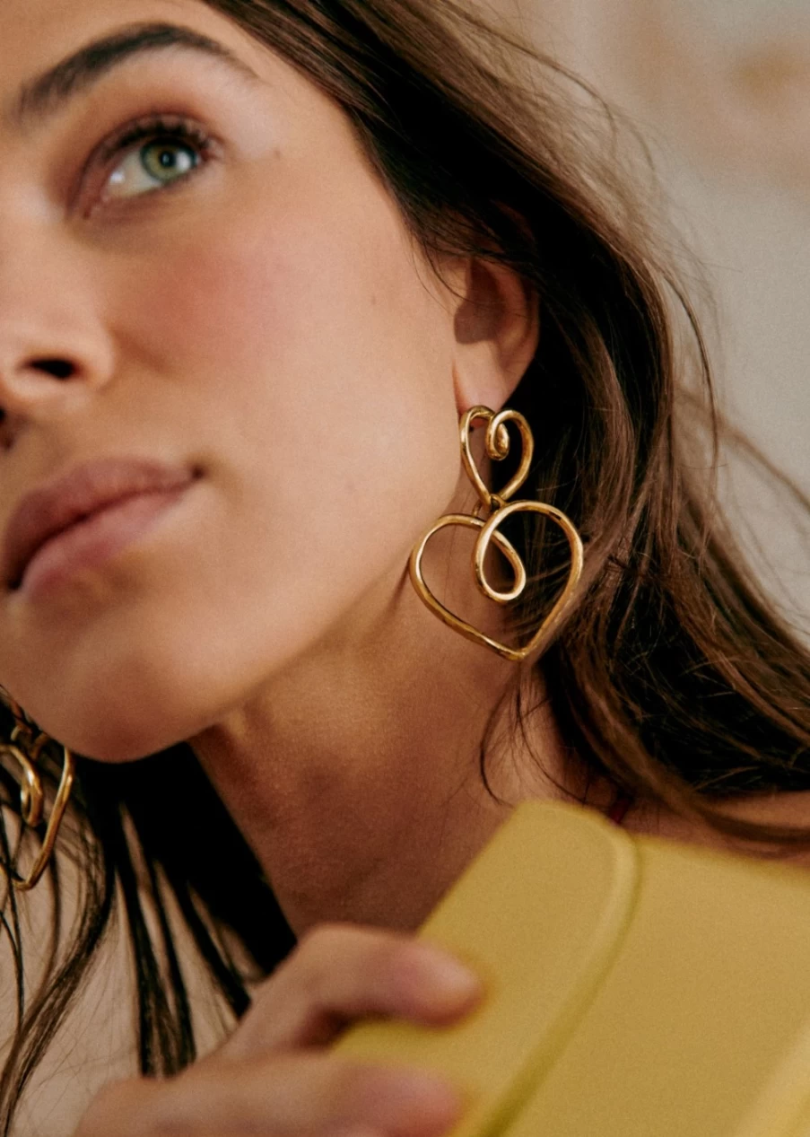 Sezane Gold Coeur Earrings for Women - Elegant Heart-Shaped Jewelry