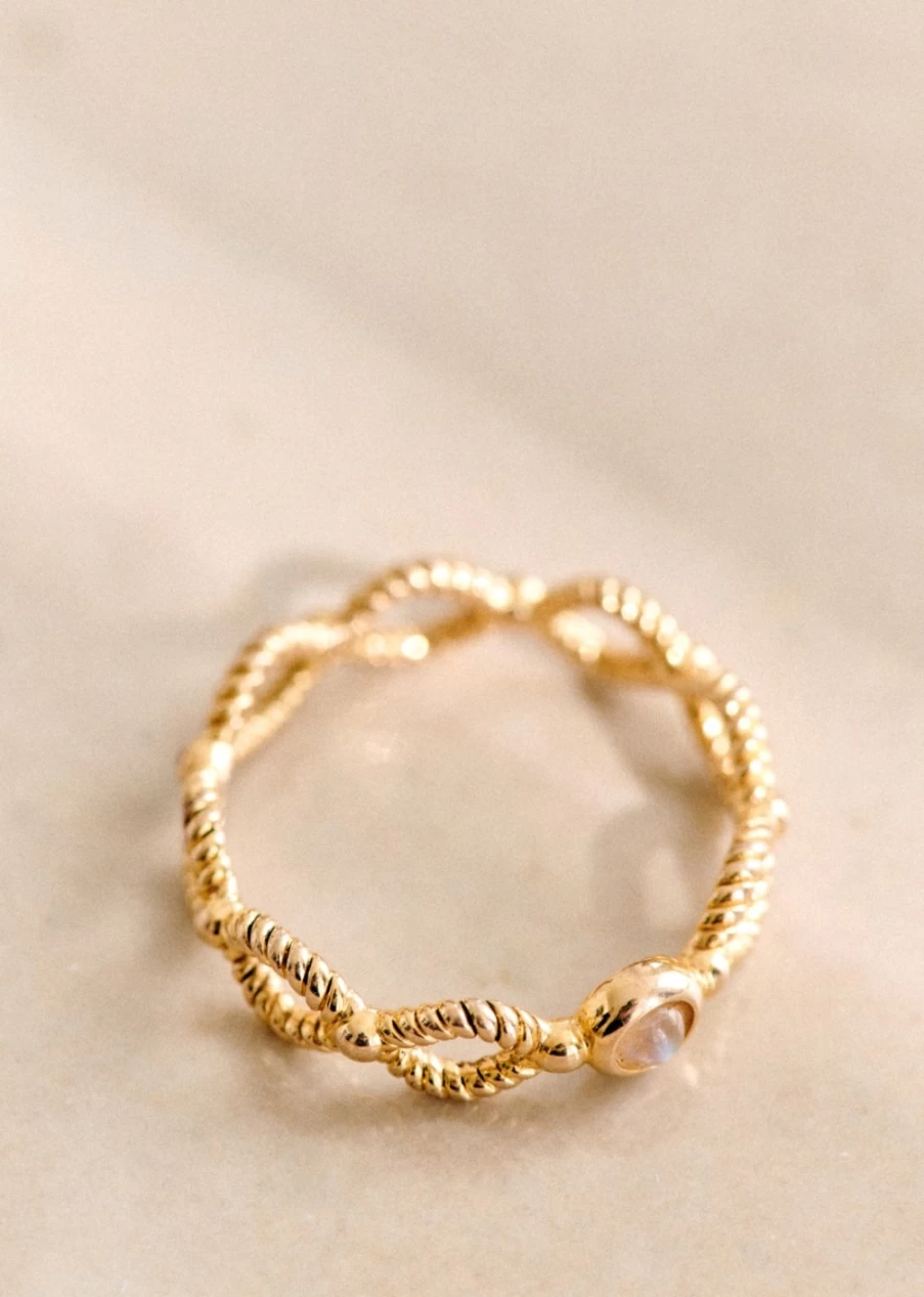 Sezane Constance Ring for Women in Gold and Ecru - Elegant Gold-Tone Band