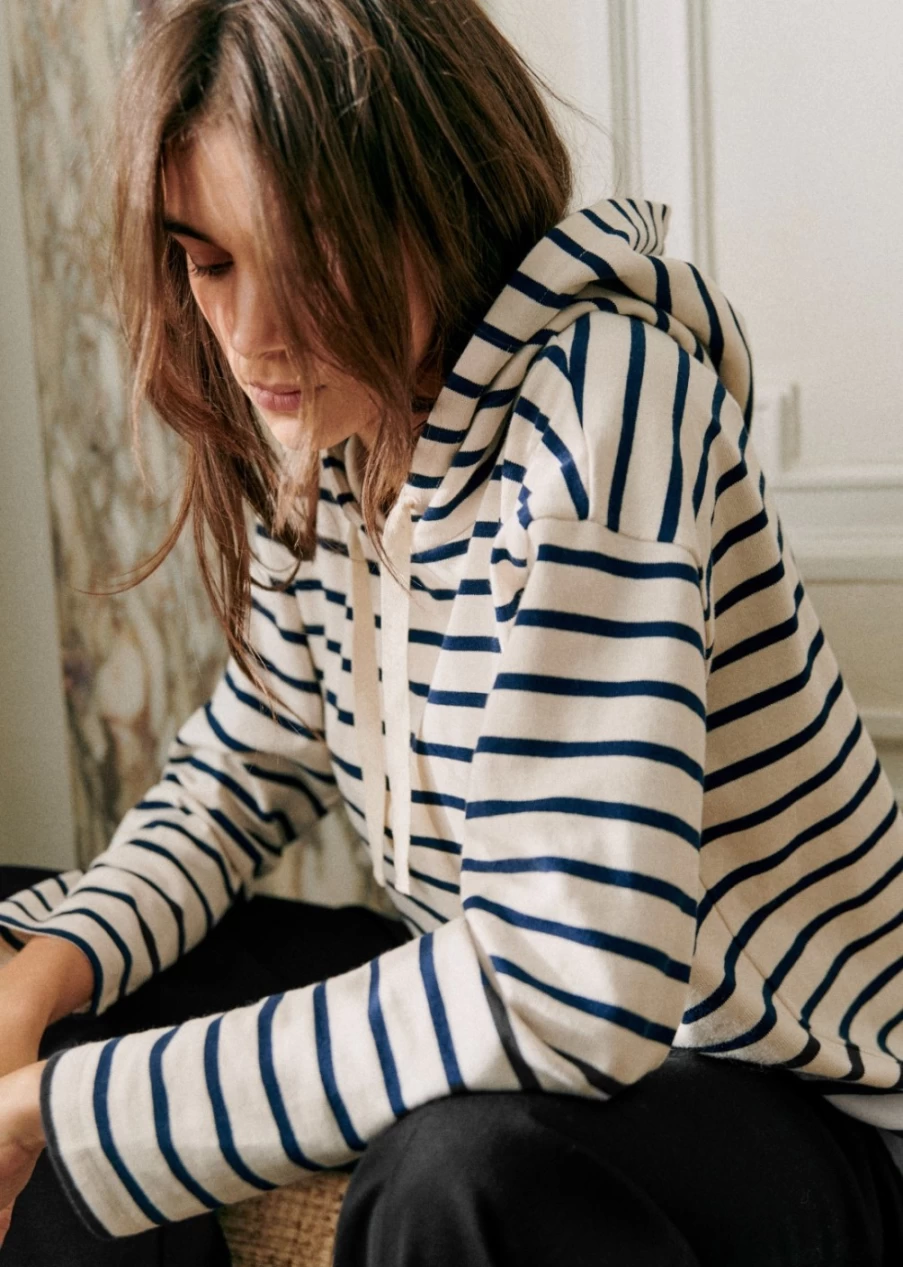 Sezane Women's Jonas Sweatshirt in Ecru & Navy - Comfortable Cotton Crewneck Pullover