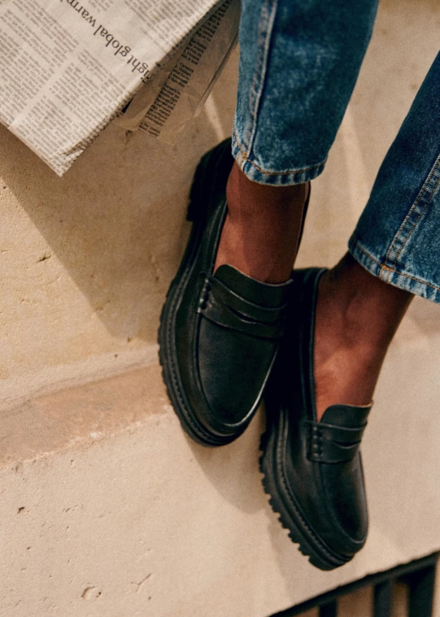 Sezane Women's Albane Loafers in Smooth Black - Classic Leather Slip-On Shoes